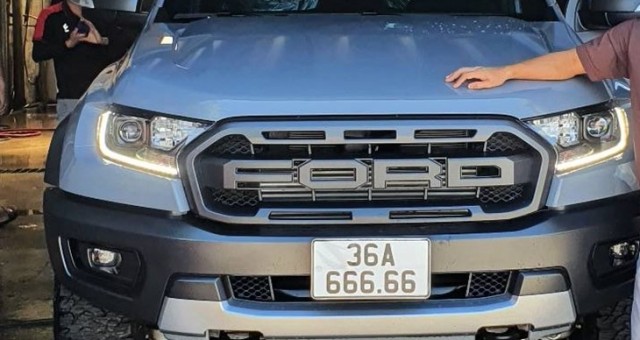 Dân chơi lan Thanh Hoá bốc được biển 666.66 trị giá 'tiền tỷ' cho Ford Ranger Raptor